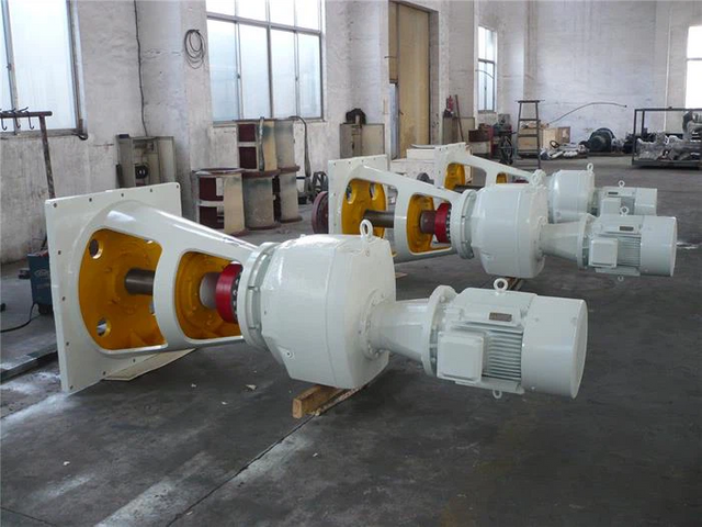 محرض متوسط ​​التحمل مثبت في الأعلى للخلط الصناعي